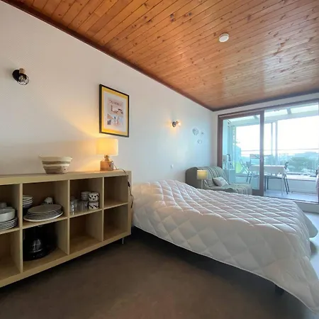 Vue Exceptionnelle Avec Terrasse A - Ref 905 *